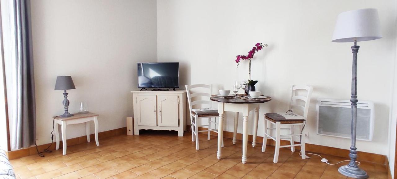 Aux Nids D'Hirondelles Apartment Пуи-сюр-Лоар Екстериор снимка