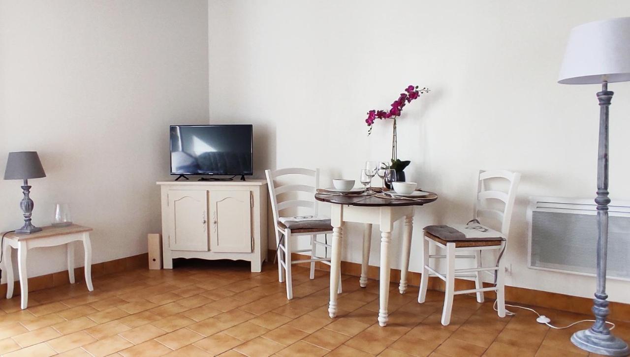 Aux Nids D'Hirondelles Apartment Пуи-сюр-Лоар Екстериор снимка